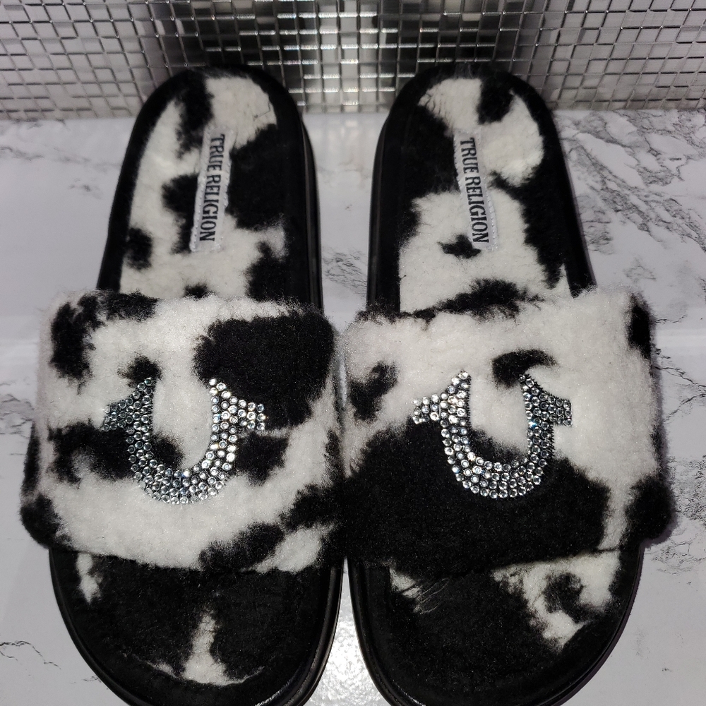 True Religion slides